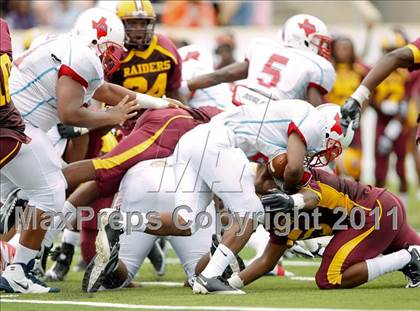 Thumbnail 3 in Skyline vs. Glades Central (Gridiron Challenge) photogallery.