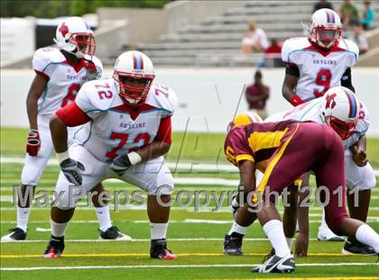 Thumbnail 3 in Skyline vs. Glades Central (Gridiron Challenge) photogallery.