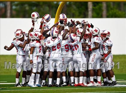 Thumbnail 3 in Skyline vs. Glades Central (Gridiron Challenge) photogallery.