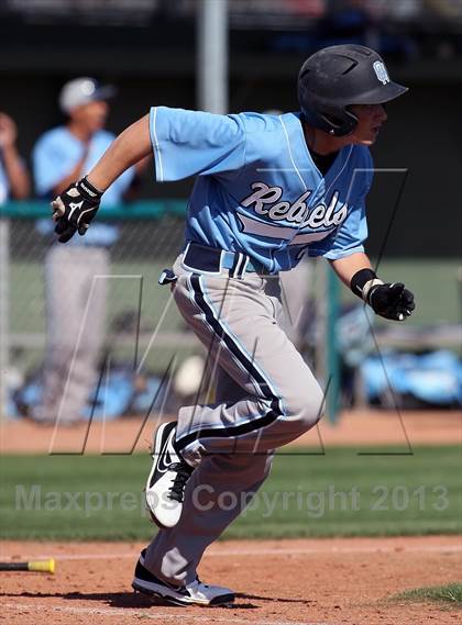 Thumbnail 3 in Quartz Hill vs. Bishop Gorman photogallery.