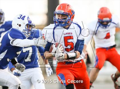 Thumbnail 1 in Batavia vs. Livonia (Section 5 Class B Final) photogallery.