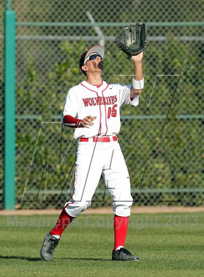 Thumbnail 3 in Oaks Christian @ Harvard-Westlake photogallery.
