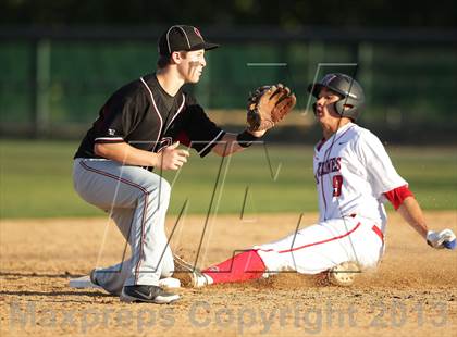 Thumbnail 2 in Oaks Christian @ Harvard-Westlake photogallery.