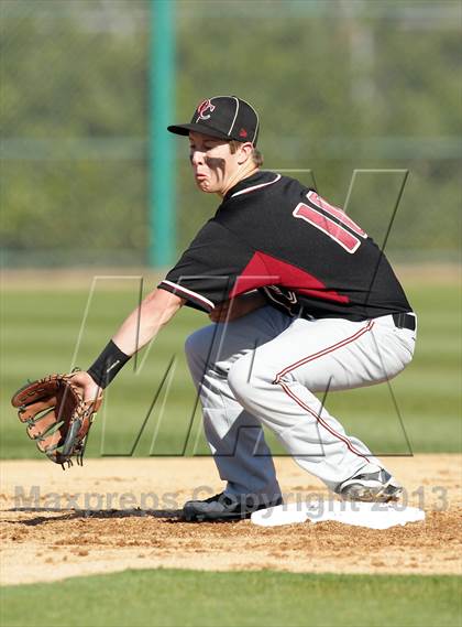Thumbnail 3 in Oaks Christian @ Harvard-Westlake photogallery.