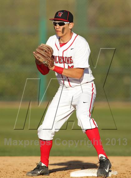 Thumbnail 3 in Oaks Christian @ Harvard-Westlake photogallery.