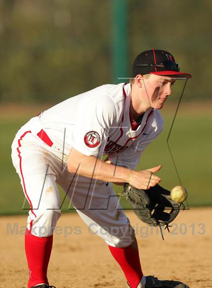 Thumbnail 3 in Oaks Christian @ Harvard-Westlake photogallery.