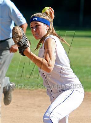 Thumbnail 1 in Alemany @ Louisville photogallery.