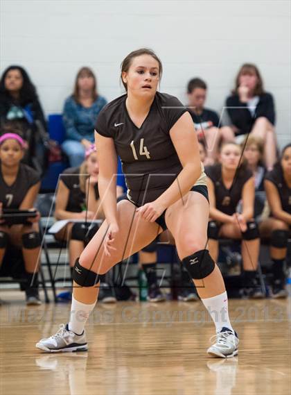 Thumbnail 2 in Grandview vs. Thomas Jefferson (Titan Classic) photogallery.