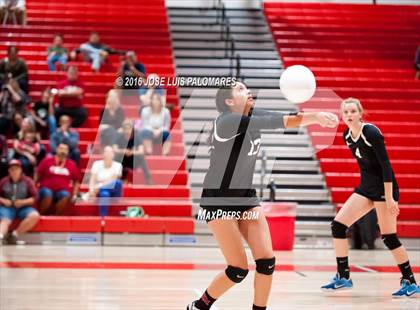 Thumbnail 2 in Tustin @ Oak Hills photogallery.