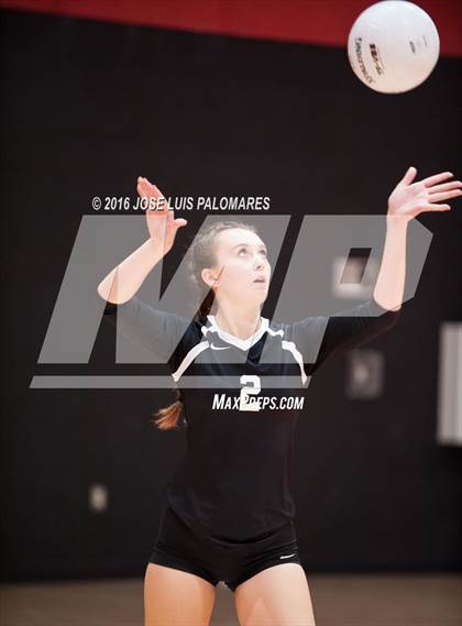 Thumbnail 1 in Tustin @ Oak Hills photogallery.