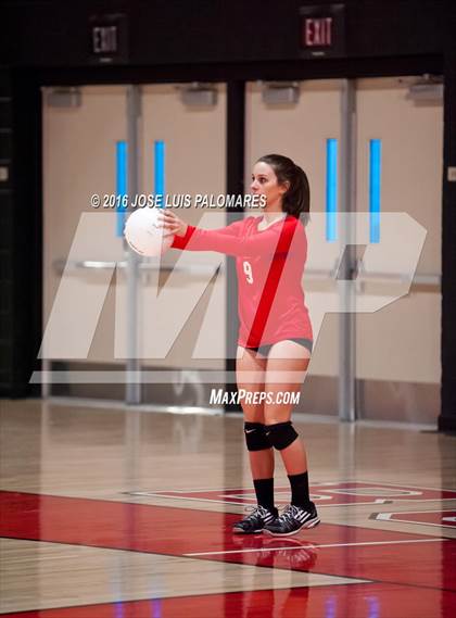 Thumbnail 1 in Tustin @ Oak Hills photogallery.