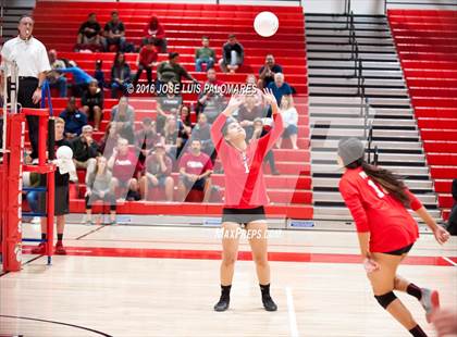 Thumbnail 2 in Tustin @ Oak Hills photogallery.