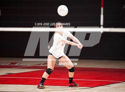 Thumbnail 2 in Tustin @ Oak Hills photogallery.