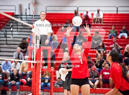 Thumbnail 3 in Tustin @ Oak Hills photogallery.