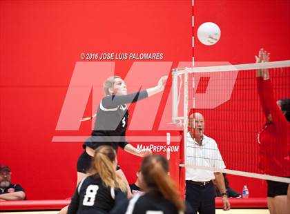 Thumbnail 1 in Tustin @ Oak Hills photogallery.