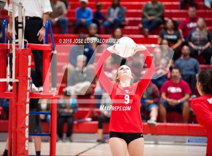 Thumbnail 2 in Tustin @ Oak Hills photogallery.