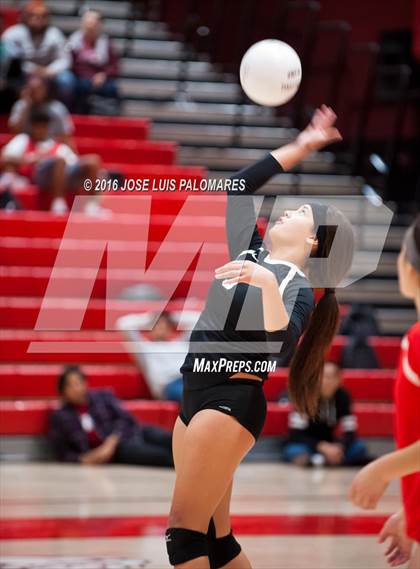 Thumbnail 2 in Tustin @ Oak Hills photogallery.