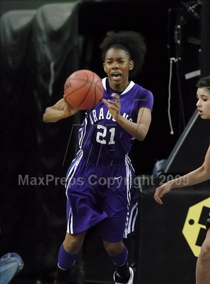 Thumbnail 1 in Sacramento vs. St. Mary's (CIF SJS D3 Final) photogallery.