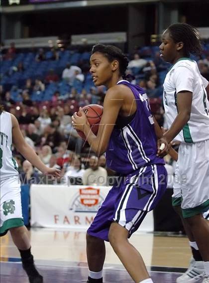 Thumbnail 1 in Sacramento vs. St. Mary's (CIF SJS D3 Final) photogallery.