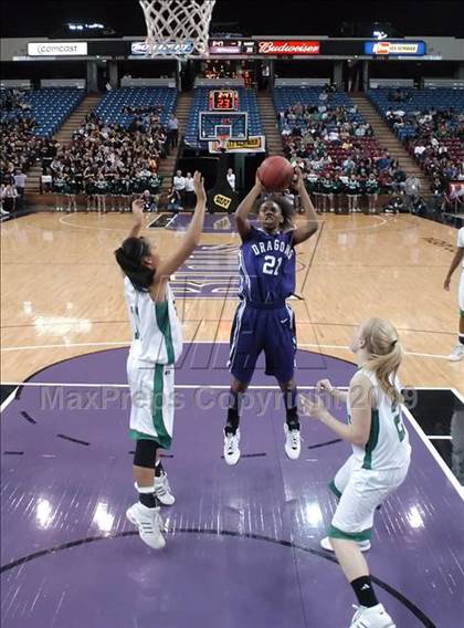 Thumbnail 1 in Sacramento vs. St. Mary's (CIF SJS D3 Final) photogallery.