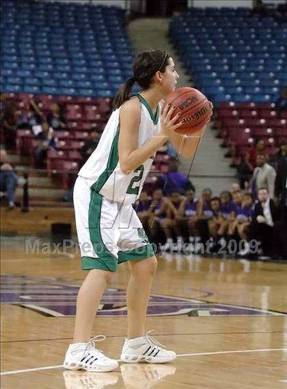 Thumbnail 2 in Sacramento vs. St. Mary's (CIF SJS D3 Final) photogallery.