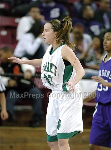Thumbnail 3 in Sacramento vs. St. Mary's (CIF SJS D3 Final) photogallery.