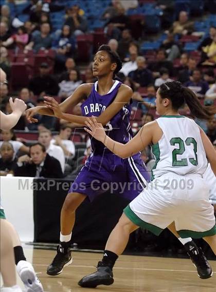 Thumbnail 1 in Sacramento vs. St. Mary's (CIF SJS D3 Final) photogallery.