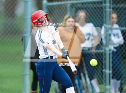 Thumbnail 3 in Bishop Grimes vs Jordan Elbridge photogallery.