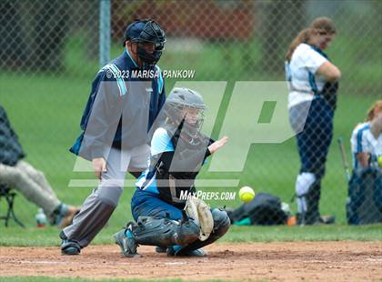 Thumbnail 2 in Bishop Grimes vs Jordan Elbridge photogallery.