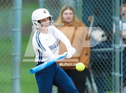 Thumbnail 2 in Bishop Grimes vs Jordan Elbridge photogallery.