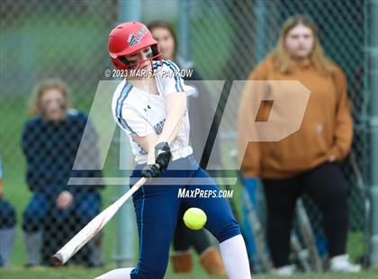 Thumbnail 3 in Bishop Grimes vs Jordan Elbridge photogallery.