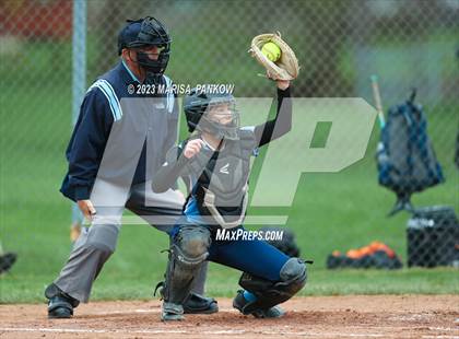 Thumbnail 2 in Bishop Grimes vs Jordan Elbridge photogallery.