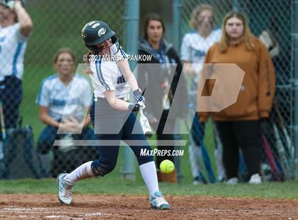 Thumbnail 3 in Bishop Grimes vs Jordan Elbridge photogallery.