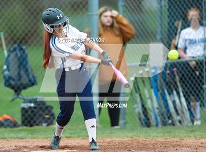 Thumbnail 3 in Bishop Grimes vs Jordan Elbridge photogallery.