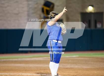 Thumbnail 3 in Beckville vs. Shiner (UIL 2A Softball Final) photogallery.