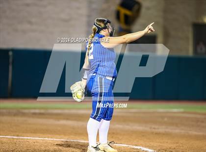 Thumbnail 3 in Beckville vs. Shiner (UIL 2A Softball Final) photogallery.