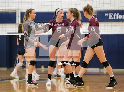 Thumbnail 1 in Victor vs. Orchard Park (NYSPHSAA Class AA West Regional) photogallery.