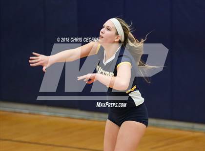Thumbnail 2 in Victor vs. Orchard Park (NYSPHSAA Class AA West Regional) photogallery.