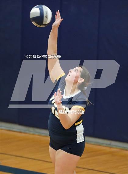 Thumbnail 2 in Victor vs. Orchard Park (NYSPHSAA Class AA West Regional) photogallery.