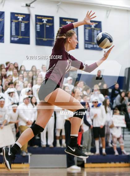 Thumbnail 1 in Victor vs. Orchard Park (NYSPHSAA Class AA West Regional) photogallery.