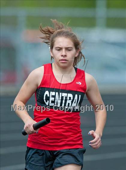 Thumbnail 2 in True Team Section 6AAA (Girls 4x800m Relay) photogallery.
