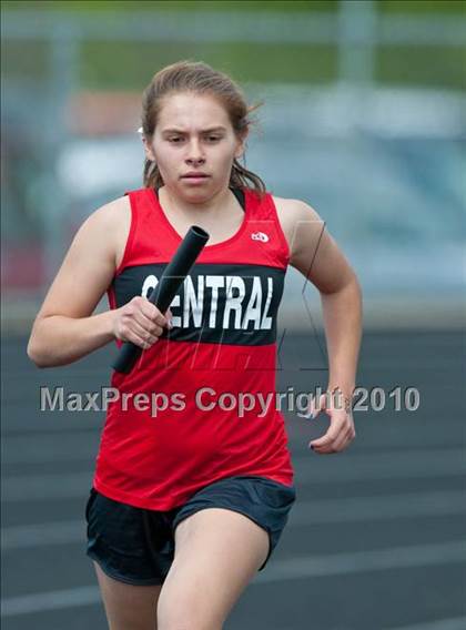 Thumbnail 1 in True Team Section 6AAA (Girls 4x800m Relay) photogallery.