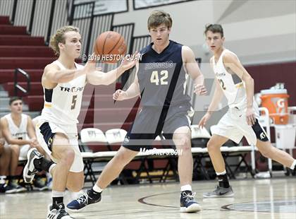 Thumbnail 1 in Vista Murrieta vs. Oak Ridge (Rancho Mirage Holiday Invitational) photogallery.