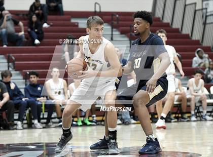 Thumbnail 1 in Vista Murrieta vs. Oak Ridge (Rancho Mirage Holiday Invitational) photogallery.