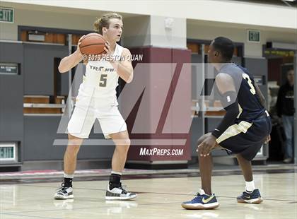 Thumbnail 2 in Vista Murrieta vs. Oak Ridge (Rancho Mirage Holiday Invitational) photogallery.