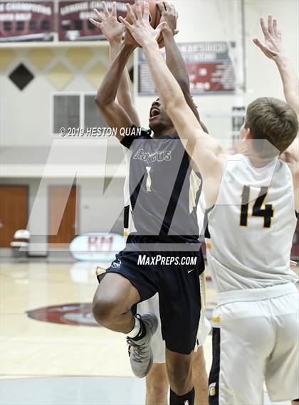 Thumbnail 3 in Vista Murrieta vs. Oak Ridge (Rancho Mirage Holiday Invitational) photogallery.