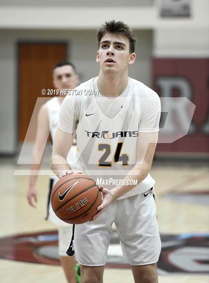 Thumbnail 1 in Vista Murrieta vs. Oak Ridge (Rancho Mirage Holiday Invitational) photogallery.