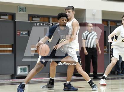 Thumbnail 1 in Vista Murrieta vs. Oak Ridge (Rancho Mirage Holiday Invitational) photogallery.