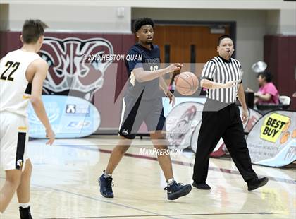 Thumbnail 1 in Vista Murrieta vs. Oak Ridge (Rancho Mirage Holiday Invitational) photogallery.
