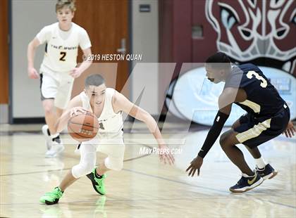 Thumbnail 2 in Vista Murrieta vs. Oak Ridge (Rancho Mirage Holiday Invitational) photogallery.